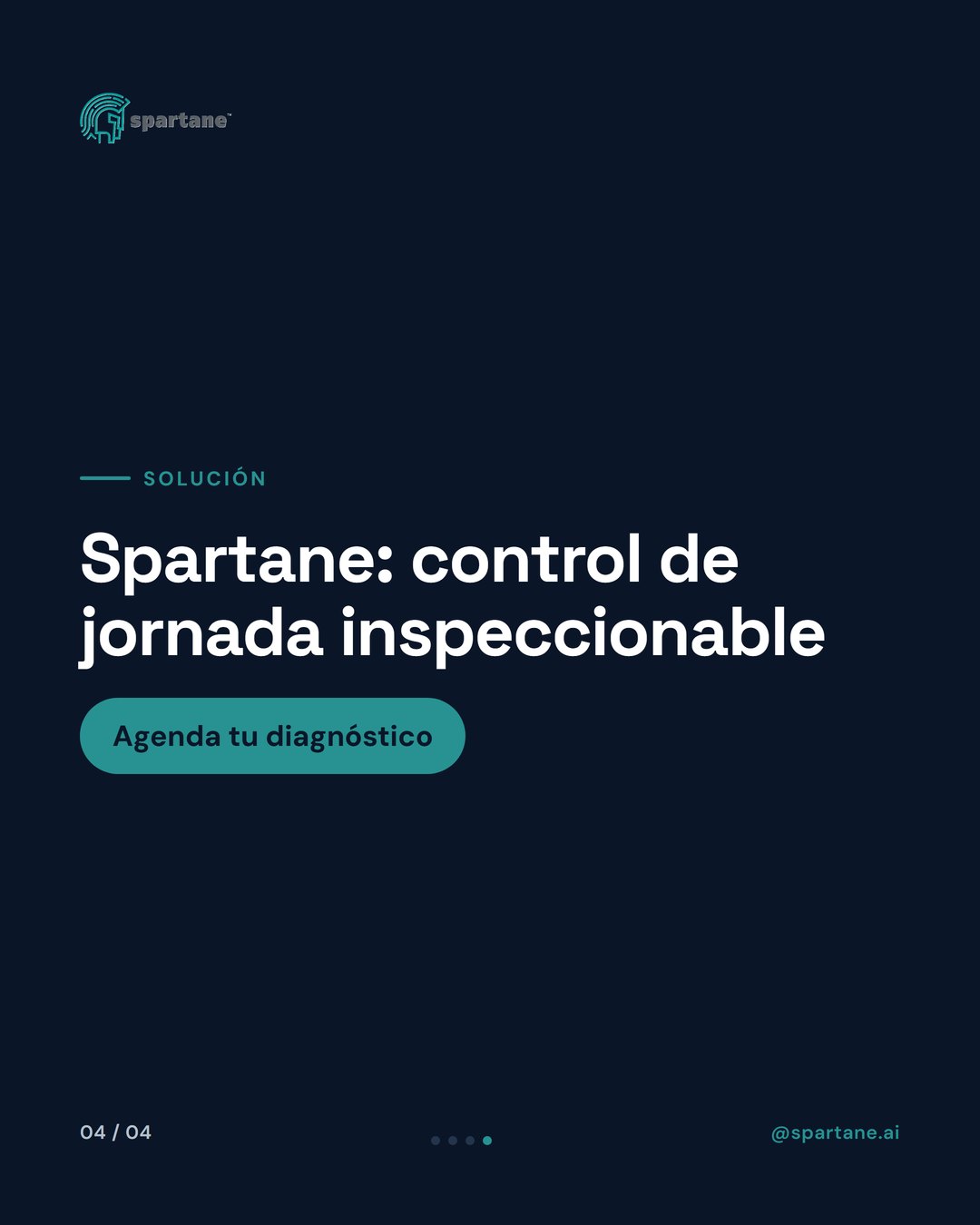 Imagen de una pantalla de sistema con datos de horas registradas, fondo azul oscuro con texto blanco.