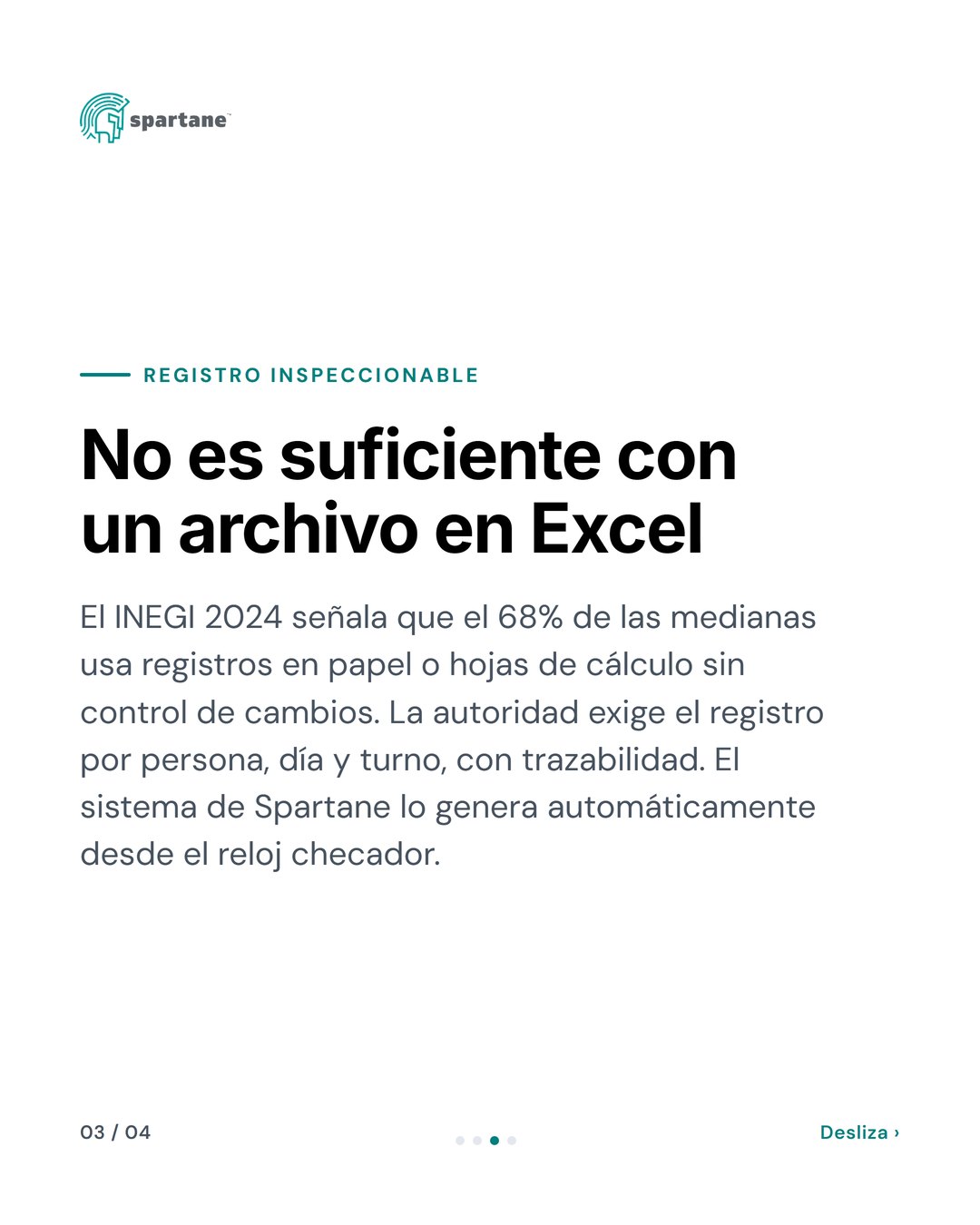 Pantalla de computadora mostrando un sistema de control de jornada con registros de horas y turnos, en una oficina de logística.